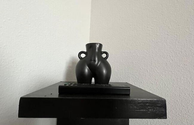 Sexy & Sensual 1BR Escape - Foto 15