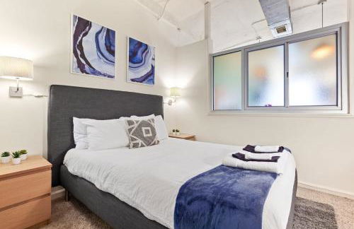 Downtown Durham 2BR Apt Walk Everywhere & Wifi - Foto 69