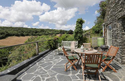 Lobster Pot Portloe views of the village and sea - Photo 3