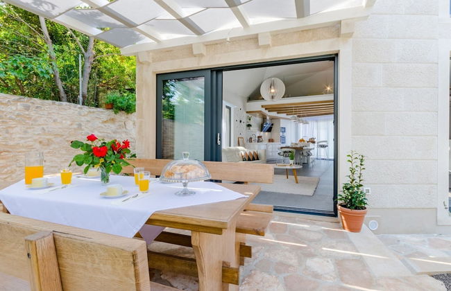 Villa Stone Pearl - Two Bedroom Holiday House With Pool - Foto 57