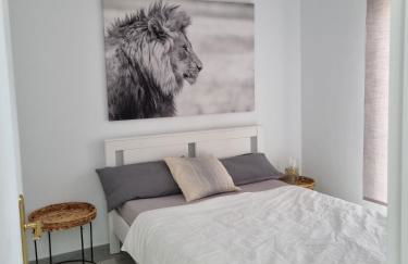 Town-House-Style Villa - on the Golden Mile - Foto 20