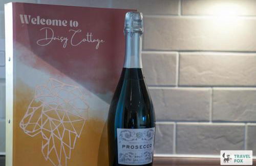 Daisy Cottage - Two bed country retreat with hot tub - Foto 7