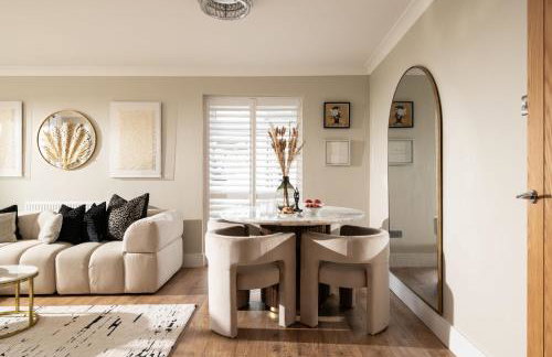 Seahaven in Sandbanks with Private Hot Tub - Photo 3