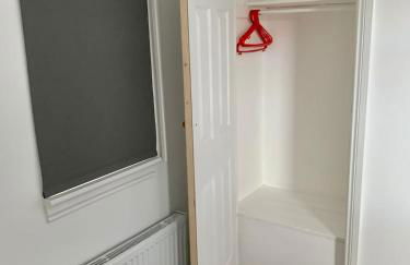 3 bedrooms house with free parking in a quiet area - Photo 9