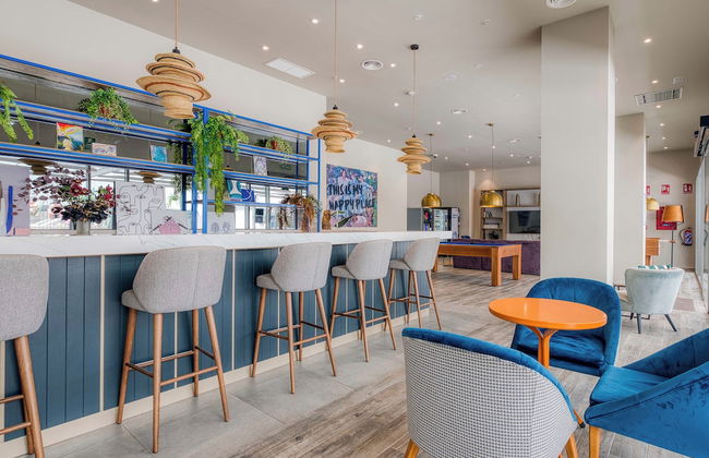 Livensa Living Studios Valencia Marina Real - Photo 21