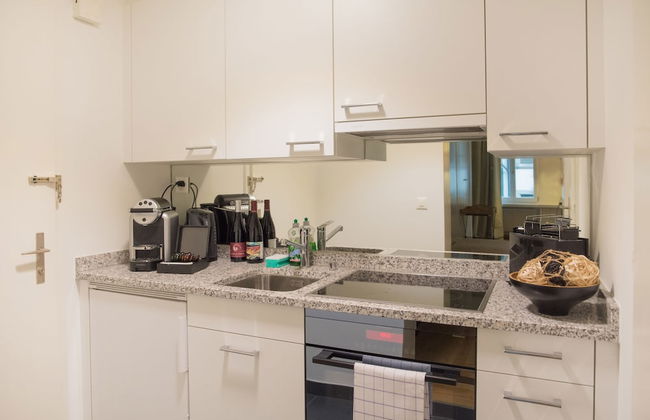 Stylish Apartment in the Heart of Zug by Airhome - Foto 30