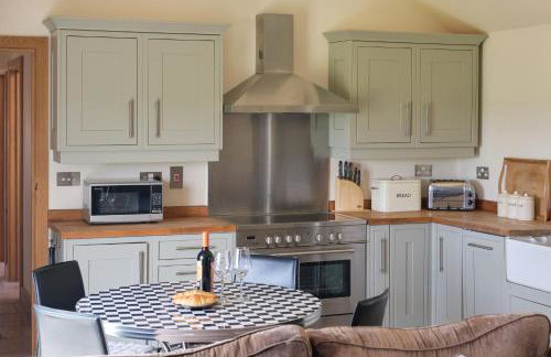 Barn Owl Lodge at Millfields Farm Cottages - Photo 4