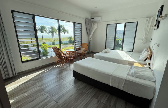 Lake Side Deluxe Villa - Photo 7