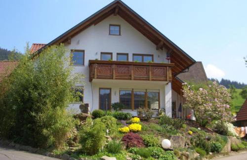 Wohnung mit Terasse im Schwarzwald - Foto 2