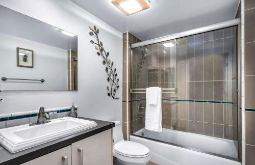 Amazing & Spacious in Heart of Santa Monica- Easy Access to ALL Tourist attractions - Foto 9