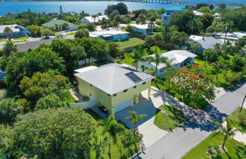 Jensen Beach pool home w/ Guest Suite - Photo 33