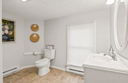 Walk to State park, 6bed,Hot tub & Game room - Foto 31