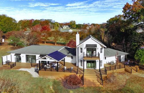 Lake Hartwell Home with Dock and Fire Pit! - Foto 38