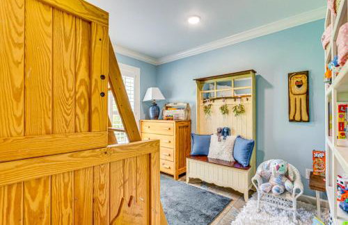 Riverfront Retreat with Fire Pit and Deck - Foto 26