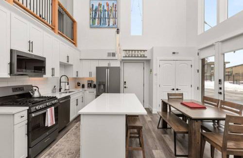 Mountain View Retreat at The Quarry - Sleeps 10! - Foto 16