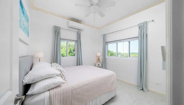 Seaside Escape: Luxurious Coastal Retreat - Foto 3, Habitación