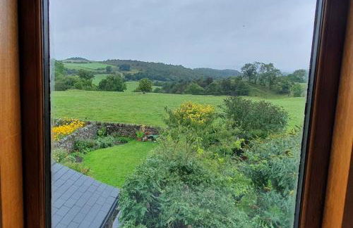 Carpenters Cottage, Elton in the Peak District - Photo 12