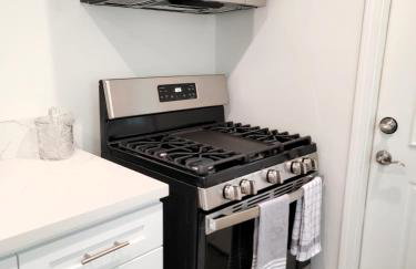 Perfectly located Pico Robertson ground floor 3 bedroom apartment Walk to restaurants WIFI TV Game Console Parking 5 minutes to Rodeo Drive - Foto 26