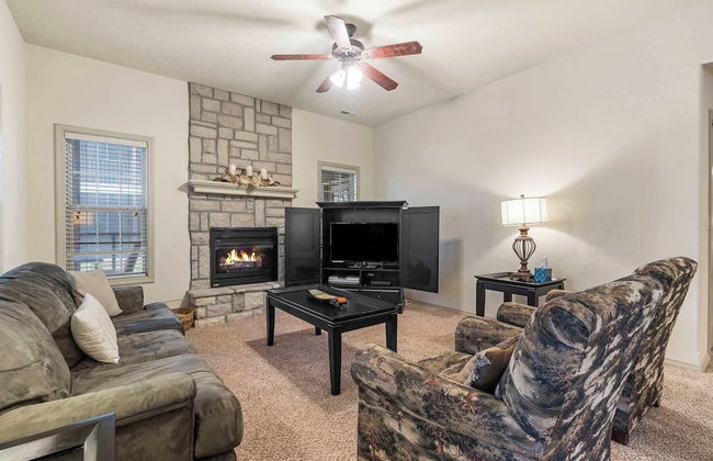 Silver Dollar Hideaway in Stonebridge Community - Photo 11