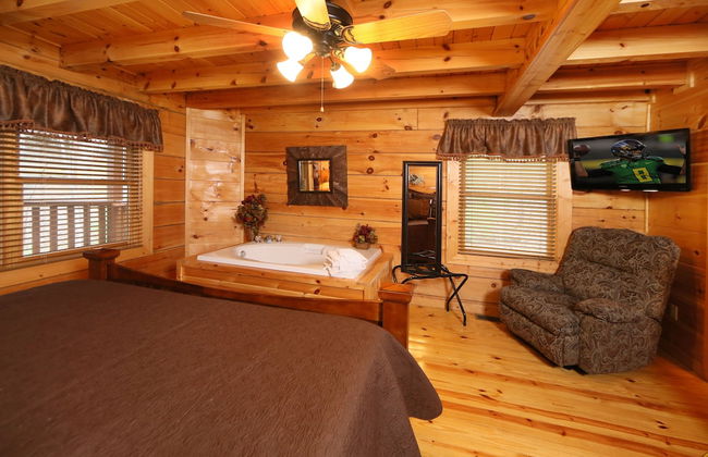 Smoky Mountain Getaway - Five Bedroom Cabin - Foto 5