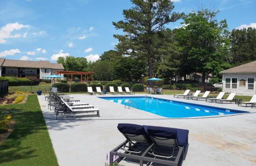 Spacious 1 Bed 15 Bath Towmhome I Ellenwood - Foto 20