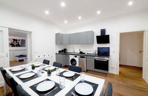 Monteurwohnung-in-Villa-8-Betten-WLAN-TV-Einbaukueche-Ahrensburg-Zentrum-Naehe-Hamburg-AGRP1201 - Foto 2