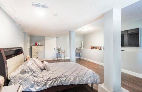 Independent Unit in Luxury Hillsborough Retreat Pool, Hot Tub and Views - Foto 6