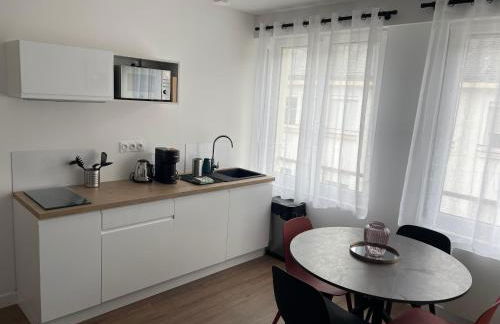 Appartement T2 - 202 - Hyper Centre - Intégralement rénové - Toutes commodités à pied - Foto 4