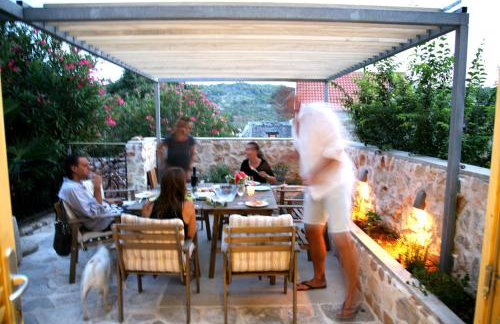 Stone House Nana - Photo 12