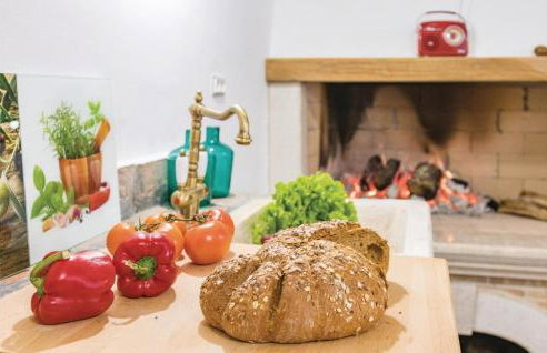 Amazing Home In Sajini - Foto 31