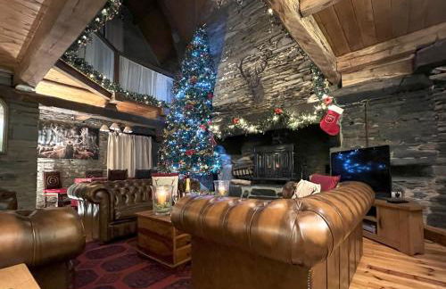 Priory at Kergudon Gîtes, Family gîte with pool - Foto 38