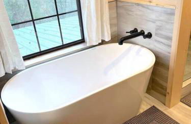 Lofted Pines Fun Family Friendly Cabin - Foto 36