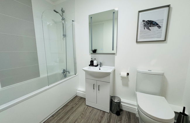 Spacious One Bed Apt With Scenic Views - Foto 10