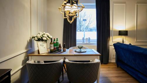 R B Apartment am Airport Hamburg - 1-4 Personen - Küche - Smart TV - Waschtrockner - kostenloser Parkplatz - perfekt für Geschäftsreisende und Familien - Foto 3