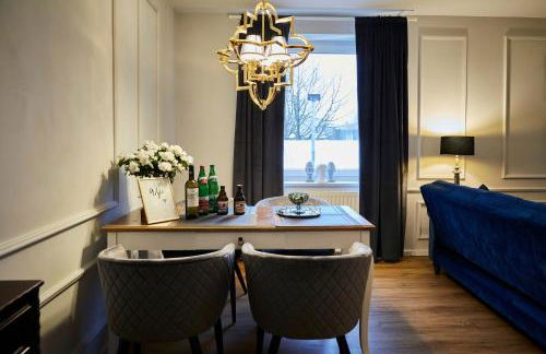 R B Apartment am Airport Hamburg - 1-4 Personen - Küche - Smart TV - Waschtrockner - kostenloser Parkplatz - perfekt für Geschäftsreisende und Familien - Foto 3