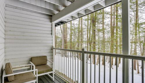 All-Season Lake Wallenpaupack Condo with Views - Foto 2