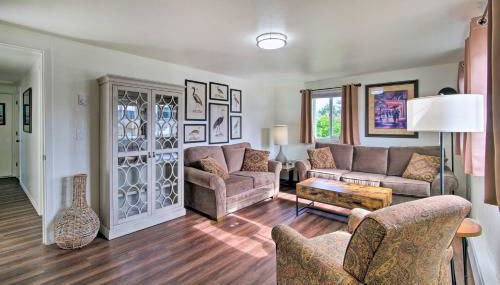 North Bend Home with Cornhole Court and Putting Green - Foto 4