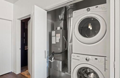 Downtown View Near Lake Michigan Plaza Black - Foto 8