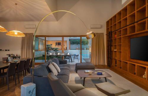 Luxury Villa Silence with Heated Pool - Photo 5