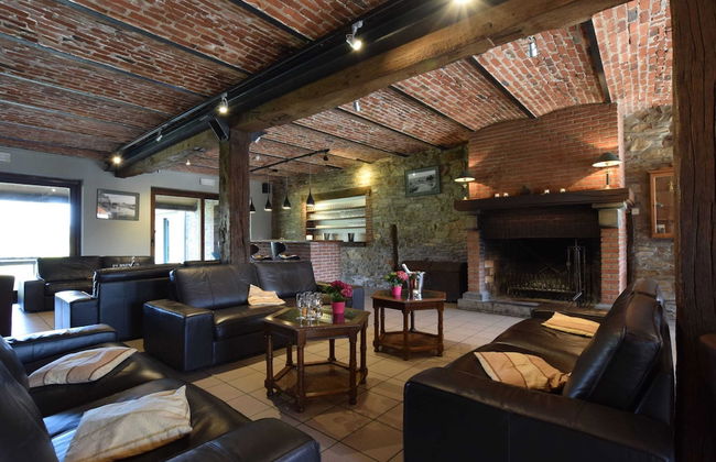 Alluring Farmhouse in Lavacherie with Hot Tub - Photo 16