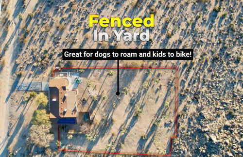 Epic Views, Huge House, Acres of J-Trees to explore, Hot Tub, Pool, AC, and Mini-Golf - Foto 12