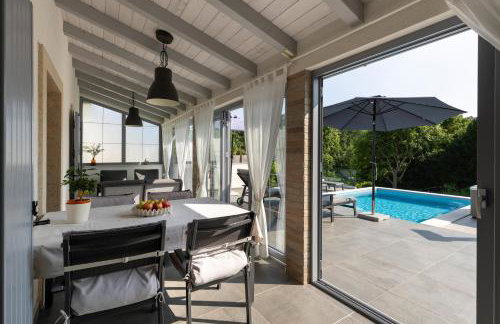 Villa LULU with heated pool, sauna & hot tub - Photo 8