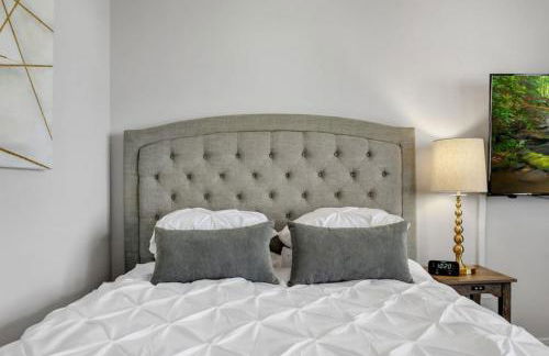 Elegant Modern Studio mins from Riverwalk - Foto 12