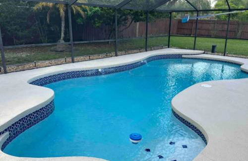 Lake Valrico's Camelot Court with HEATED POOL & access to private lake - Foto 9