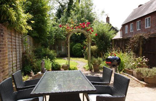 Honeysuckle Cottage- East Meon - Foto 17