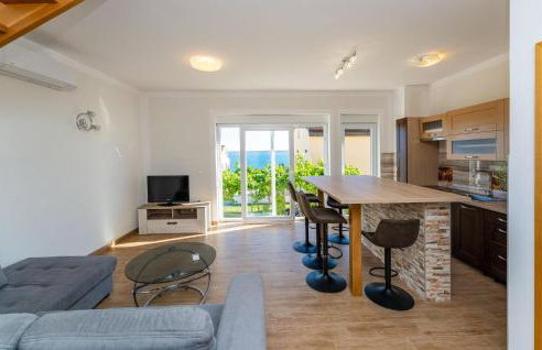 Stunning Apartment In Rtina With Wifi - Foto 3