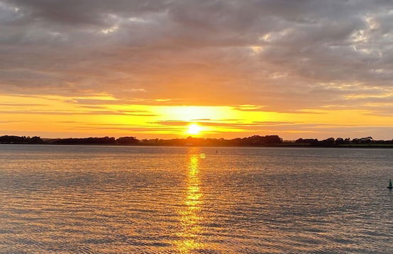 Upper Lake Chalet , Dog and Pet Friendly - Photo 10