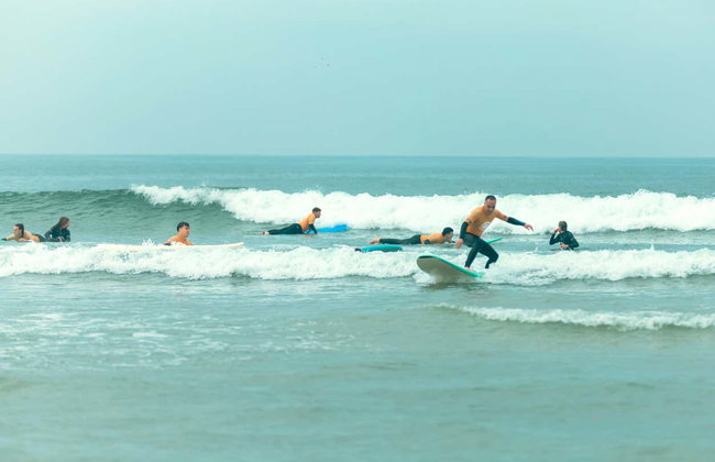 Curso de surf en Esposende - Foto 9