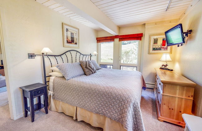 Laurelwood Condominiums - Foto 5