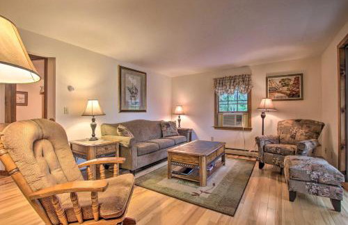 Waterfront New England House on Wickaboag Lake! - Foto 3